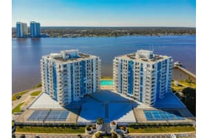 853 Lamplighter Drive Nw, Palm Bay