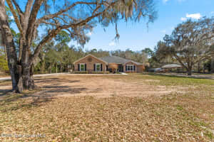 1695 Arch Road, Mims