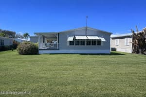 7505 Agawam Road, Micco