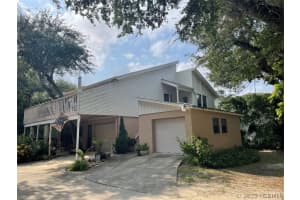 1977 Attilburgh Boulevard, Melbourne