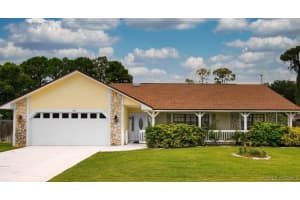 3220 River Villa Way 135, Melbourne Beach