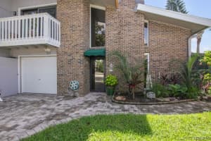 1682 Frontier Drive, Melbourne 1682 Frontier Drive, Melbourne