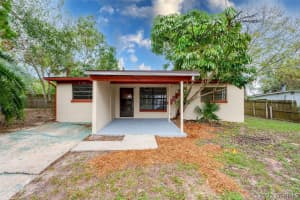 7343 Poulicny Lane, Melbourne