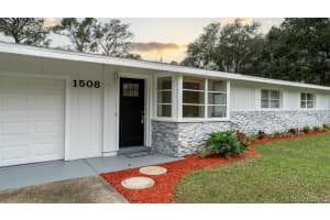 7820 Shadowood Drive 304, Melbourne