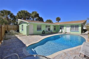 1627 Glencove Avenue Nw, Palm Bay