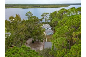 582 Consolata Avenue Nw, Palm Bay