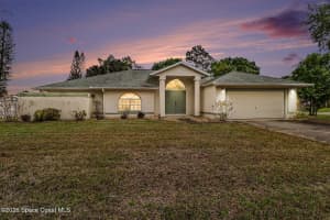 875 Gabriel Avenue Ne, Palm Bay