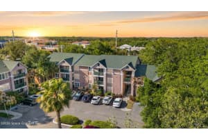 7667 N Wickham Road 302, Melbourne