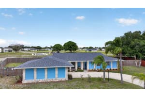 956 Waialae Circle Ne, Palm Bay