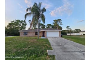 647 Bryant Road Sw, Palm Bay