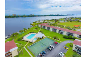 112 Osprey Court, Melbourne