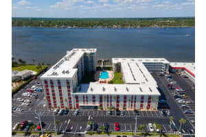 965 Date Avenue, Merritt Island