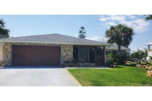 320 Pierce Avenue, Cape Canaveral