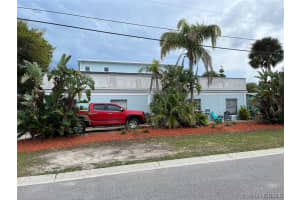 1097 Galty Circle Ne, Palm Bay