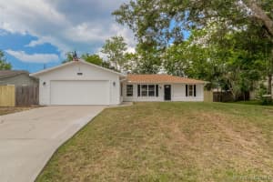 335 Calcutta Avenue Nw, Palm Bay