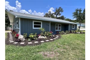 9852 Honeysuckle Drive B, Micco