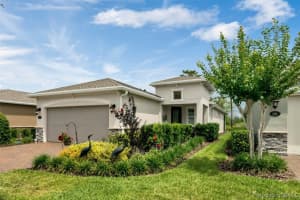 3792 Stream Drive, Melbourne