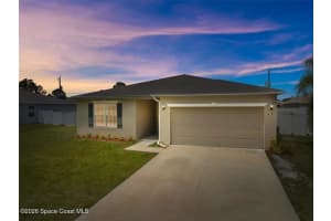 219 Heritage Street Sw, Palm Bay