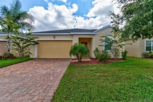 1540 Riverside Drive 8, Titusville