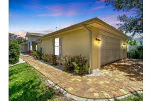 1020 Ne Abada Court Ne 101, Palm Bay