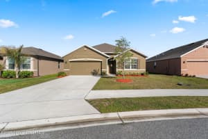 3120 Burrowing Owl Drive, Mims