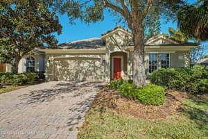 2158 Falls Circle, Vero Beach