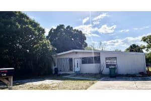 738 Lund Circle, Melbourne