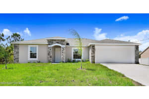 566 Forrest Hills Street Sw, Palm Bay