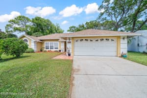 2360 Honeybrook Creek Drive, Melbourne