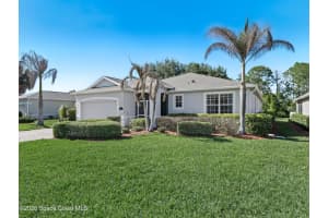319 Gardendale Circle Se, Palm Bay