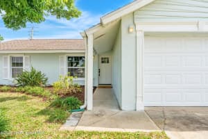 2705 Raintree Lake Circle, Merritt Island