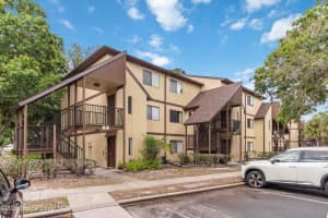 7821 Maplewood Drive 403, Melbourne