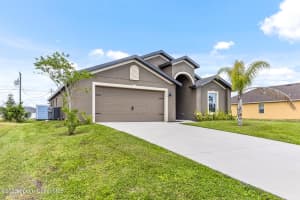 539 Hamwood Street Sw, Palm Bay