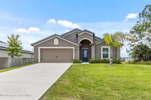 543 Lafayette Street Sw, Palm Bay