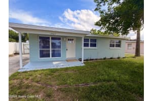2587 Pepper Avenue, Melbourne