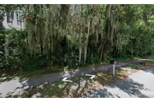 738 Harriet Avenue Sw, Palm Bay