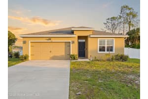 104 Carmelite Avenue Nw, Palm Bay