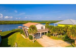 2527 Deercroft Drive, Melbourne