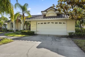 340 Baytree Drive, Melbourne