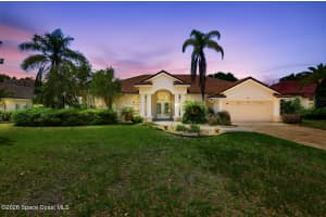 330 Baytree Drive, Melbourne