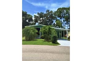 4442 Twin Lakes Drive, Melbourne