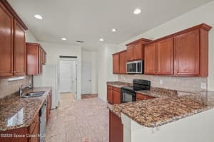 1497 Alaqua Way, Melbourne