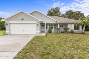1452 Seahouse Street, Sebastian