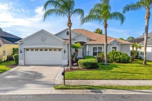 812 Coral Springs Street, Melbourne