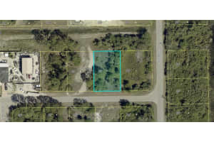 877 Gulf Ln, Lehigh Acres