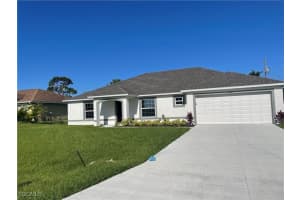2142 Sw 2nd Ct, Cape Coral