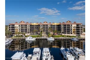 5702 Cape Harbour Dr 204, Cape Coral