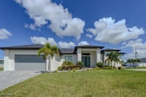3217 Sw 3rd Ln, Cape Coral