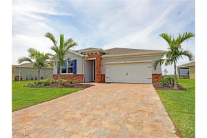 269 Spring Hill Lake Loop, Cape Coral