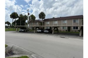 1699 Golf Club Dr 7, North Fort Myers
